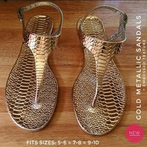 ※NEW※ Metallic Gold Sandals (size 7-8 + 9-10)